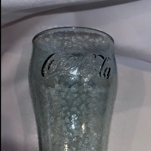 Vintage Pebbled Plastic Coca Cola Embossed Logo Glasses 6.5 Inch Tall Coke - Picture 3 of 16